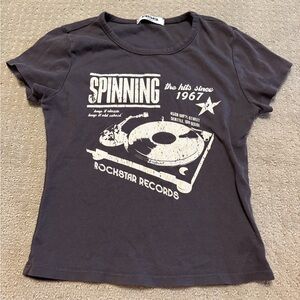 Girls grey top size medium.